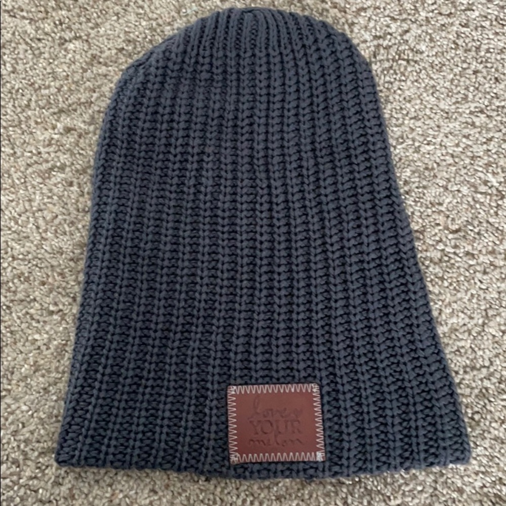 NEVER WORN LOVE YOUR MELON beanie